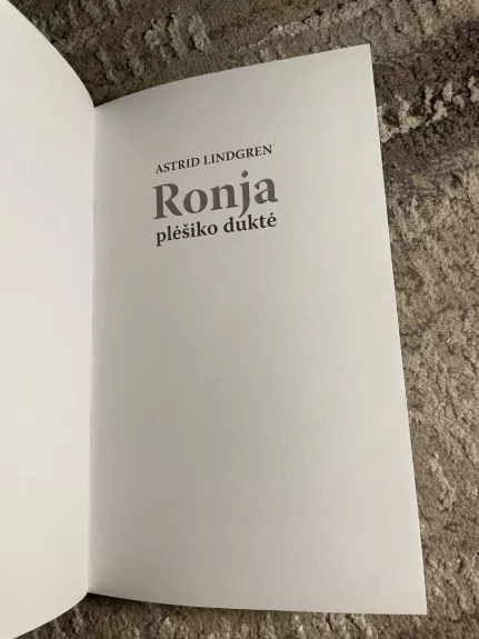 Ronja plėšiko duktė - Astrid Lindgren, knyga 1