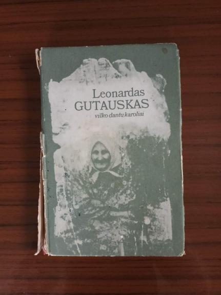 Vilko dantų karoliai