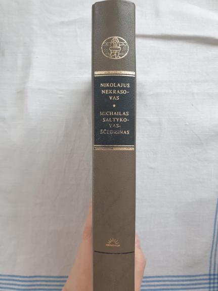 Nikolajus Nekrasovas "Eilėraščiai. Poemos" , Michailas Saltykovas-Ščedrinas "Vieno miesto istorija"