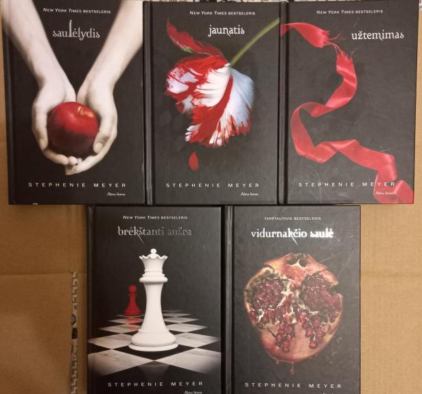 Saulėlydis. Jaunatis. Užtemimas. Brėkštanti aušra. Vidurnakčio saulė - Stephenie Meyer, knyga