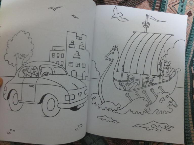 Transporto priemonės. Spalvinimo knyga.