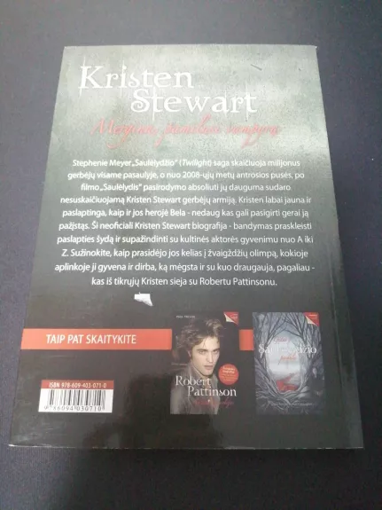 Kristen Stewart. Mergina, pamilusi vampyrą - Philip Andrews, knyga 1