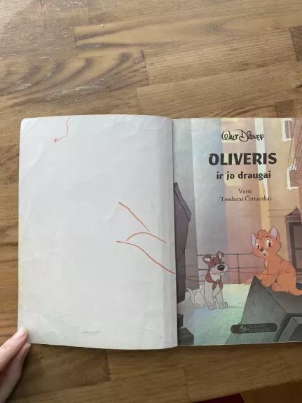 Oliveris ir jo draugai - Walt Disney, knyga 1