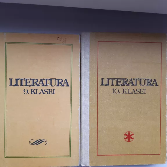 Įvairios knygos latvių kalba