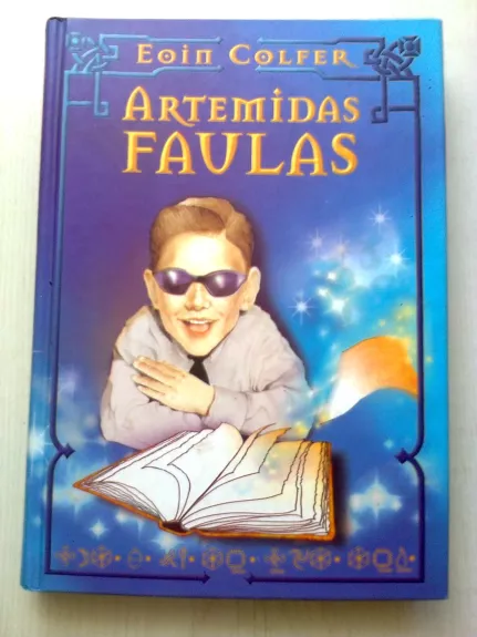 Artemidas Faulas - Eoin Colfer, knyga