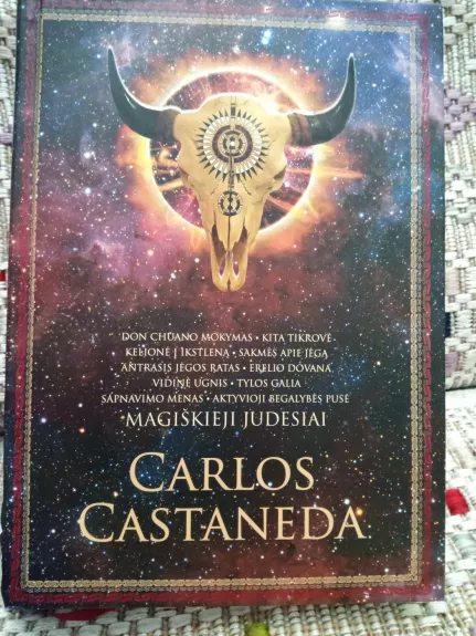 Magiškieji judesiai - Carlos Castaneda, knyga 1
