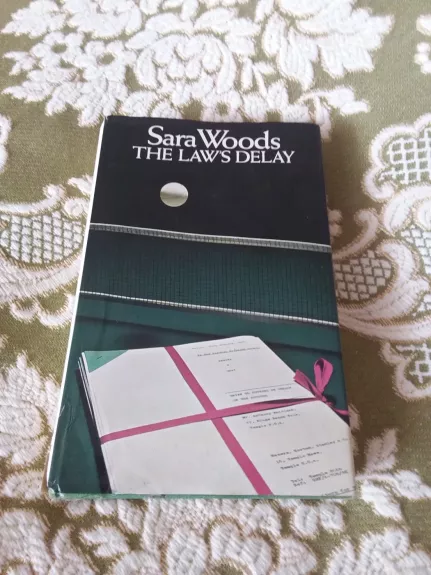 The Law's Delay - Sara Woods, knyga