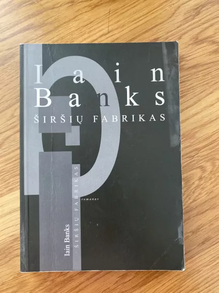 Širšių fabrikas - Iain Banks, knyga 1