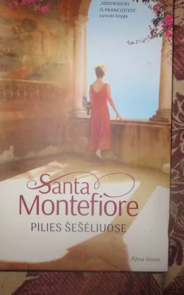 Pilies šešėliuose - Santa Montefiore, knyga