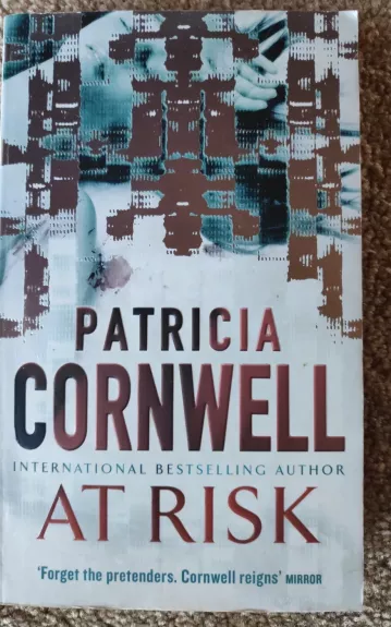 At risk - Patricia Cornwell, knyga