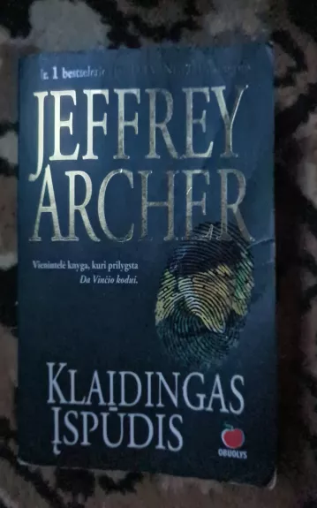 Klaidingas įspūdis - Jeffrey Archer, knyga