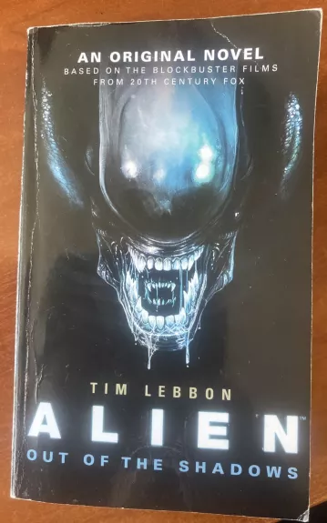 Alien Out Of The Shadows - Tim Lebbon, knyga