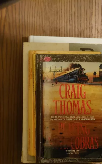 Playing with cobras - Craig Thomas, knyga