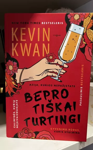 Beprotiškai turtingi - Kevin Kwan, knyga