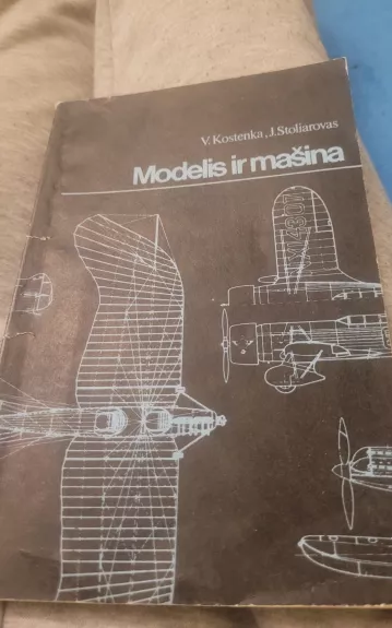 Modelis ir mašina