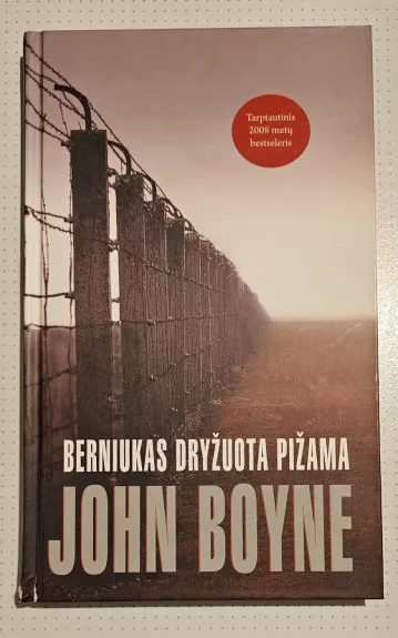 Berniukas dryžuota pižama - John Boyne, knyga 1