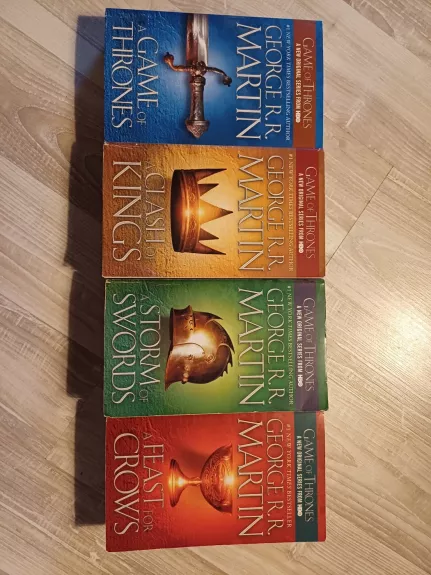 A Song of Ice and Fire: Books 1-4 (A Game of Thrones, A Clash of Kings, A Storm of Swords, A Feast for Crows)