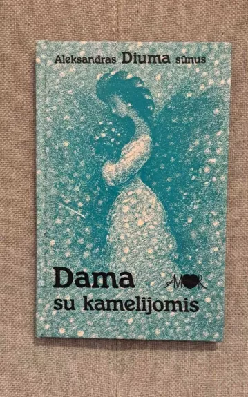 Dama su kamelijomis