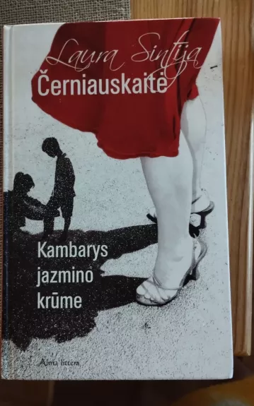 Kambarys jazmino krūme