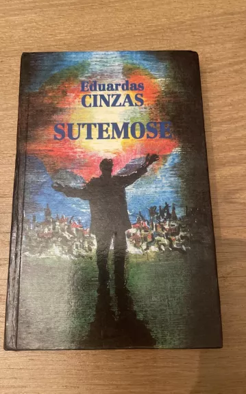 Sutemose - Eduardas Cinzas, knyga