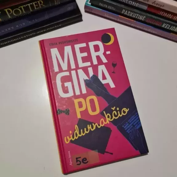 Mergina po vidurnakčio