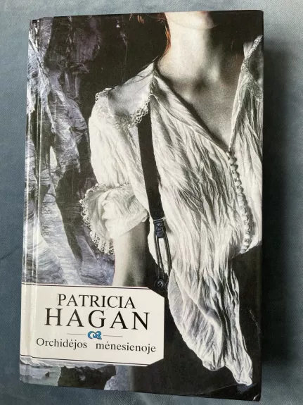 Orchidėjos mėnesienoje