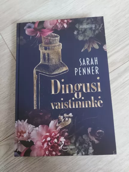 Dingusi vaistininkė