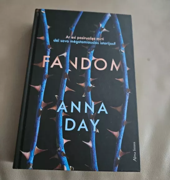 Fandom - Anna Day, knyga