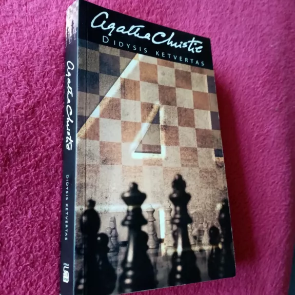 Didysis ketvertas - Agatha Christie, knyga 1