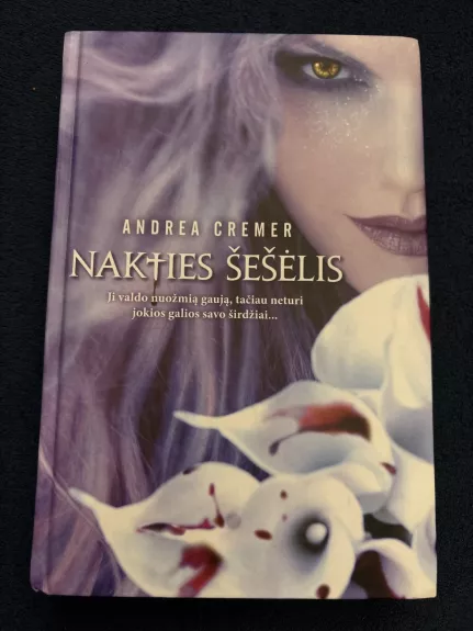 Nakties šešėlis - Andrea Cremer, knyga