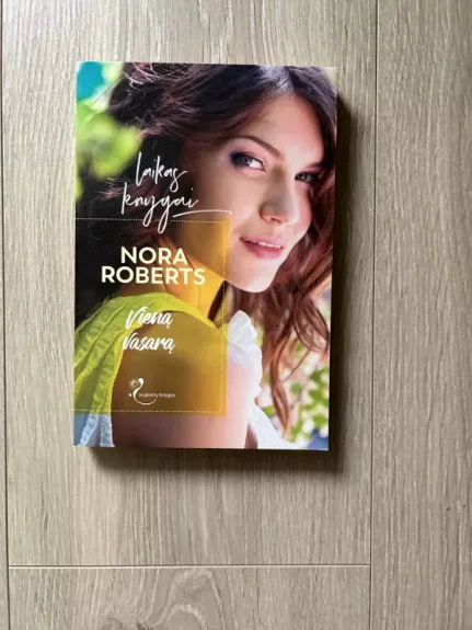 Vieną vasarą - Nora Roberts, knyga