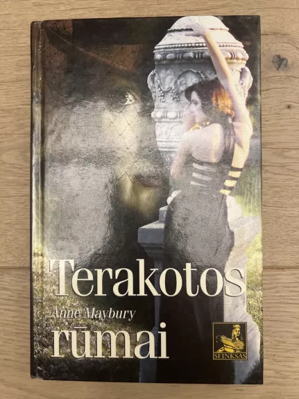 Terakotos rūmai - Anne Maybury, knyga 1