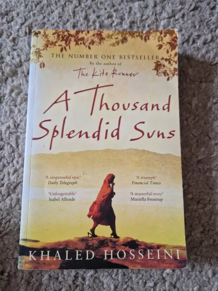 A Thousand Splendid Suns - Khaled Hosseini, knyga 1