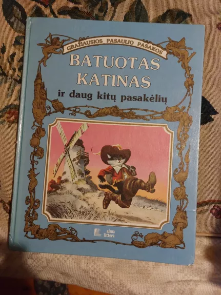 Batuotas katinas  ir daug kitų pasakėlių - Autorių Kolektyvas, knyga