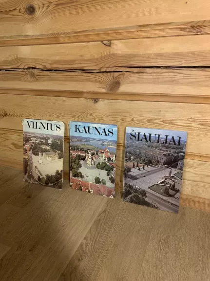 Vilnius. Kaunas. Šiauliai - 3 nuotraukų albumai 1980-1984 - Autorių Kolektyvas, knyga 1