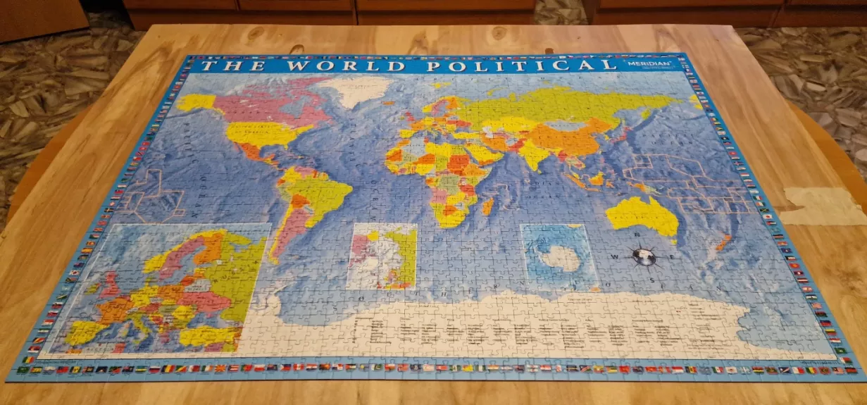 Dėlionė Trefl The World Political, 2000 d. - , stalo žaidimas