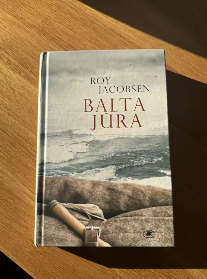 Balta jūra - Roy Jacobsen, knyga