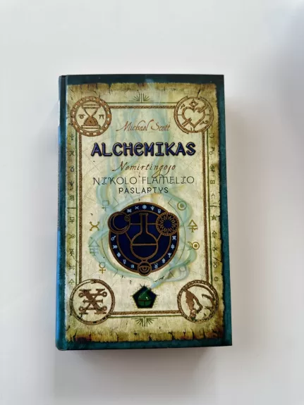 Alchemikas: Nemirtingojo Nikolo Flamelio paslaptys - Michael Scott, knyga 1