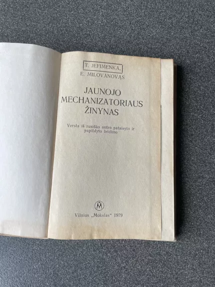 Jaunojo mechanizatoriaus žinynas