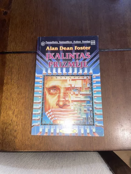 Įkalintas prizmėje - Alan Dean Foster, knyga