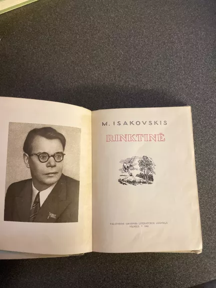 Rinktinė - M. Isakovskis, knyga