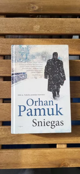 Sniegas - Orhan Pamuk, knyga 1