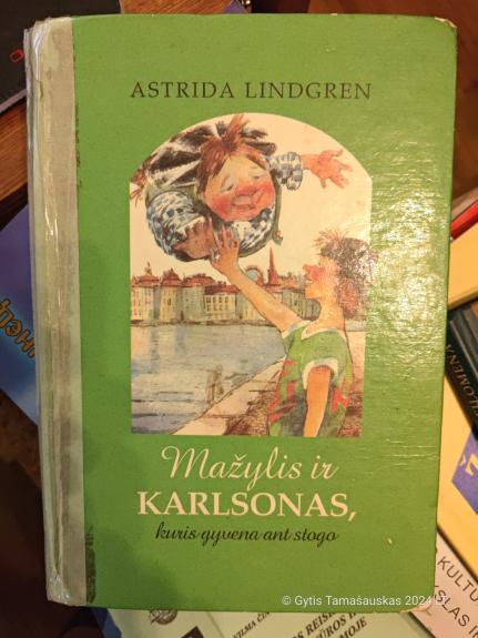 Mažylis ir Karlsonas, kuris gyvena ant stogo