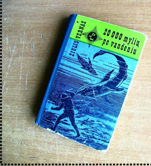 20000 mylių po vandeniu - Žiulis Vernas, knyga