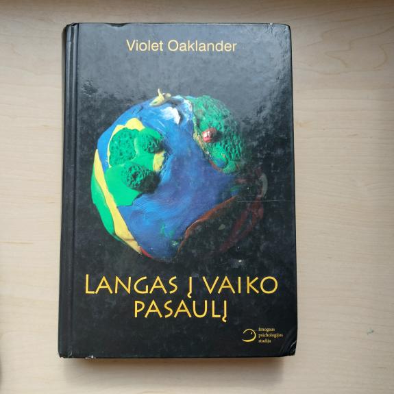 Langas į vaiko pasaulį - Violet Oaklander, knyga