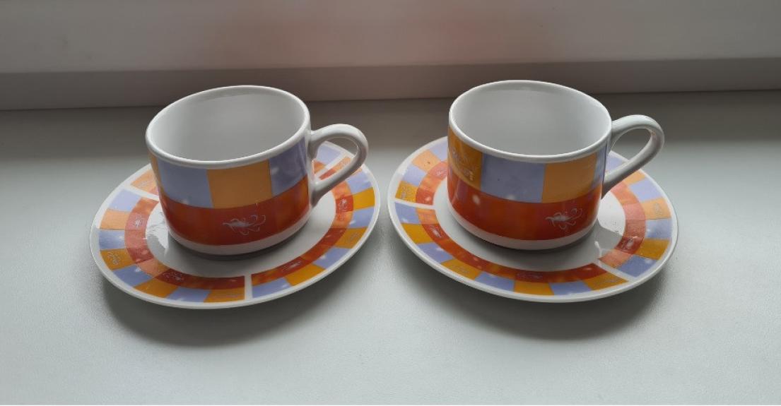 Puodeliai su lėkštutėm