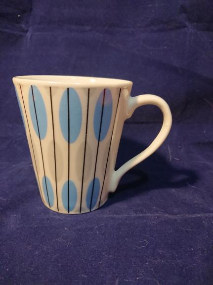 Puodelis su ovalais - , namai ir interjeras