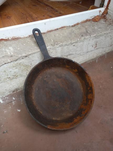 Senovinė špižinė keptuvė - , namai ir interjeras 1