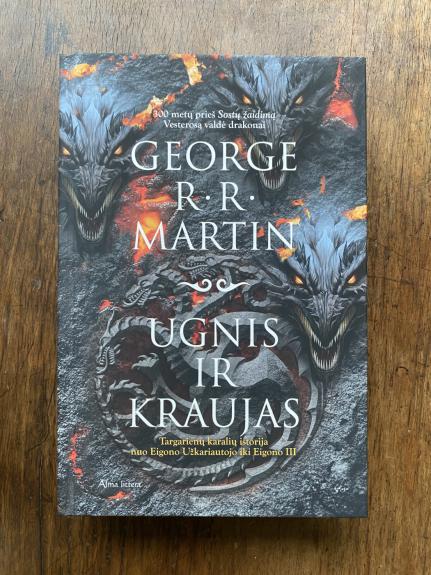 Ugnis ir kraujas - George R. R. Martin, knyga 1