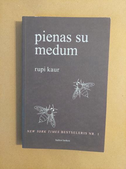 Pienas su medum - Rupi Kaur, knyga